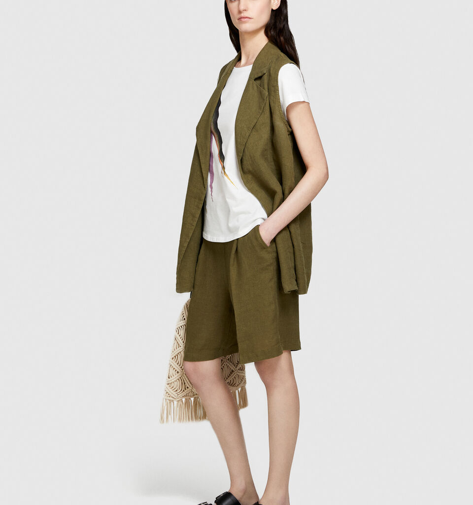 100% linen bermudas - women's shorts - Military Green | Sisley image number 2